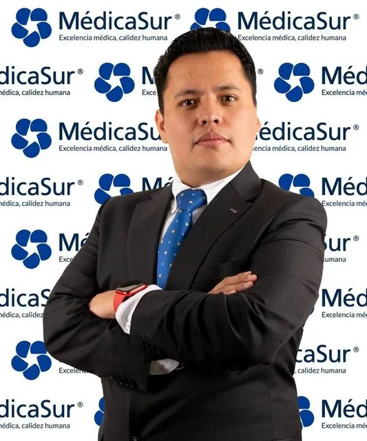 Lic. Miguel Angel Guzman Garcia  Médica Sur Copyright